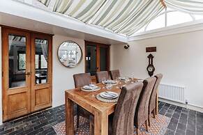 Aston Pottery - From 250 Per Night