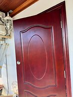 Queen Anne's Apartments