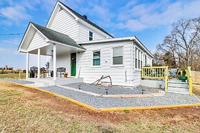 Fire Pits, Creek View: Historic Virginia Farmhouse