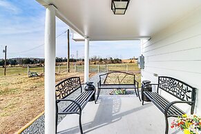 Fire Pits, Creek View: Historic Virginia Farmhouse