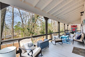 3 Mi to Marietta Square: Hot Tub Haven w/ 2 Patios
