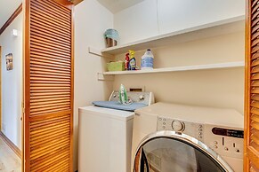 3 Mi to Marietta Square: Hot Tub Haven w/ 2 Patios