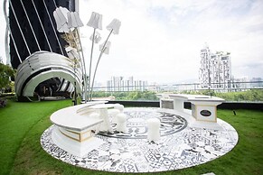 Luxury Suites Arte Mont Kiara by uBook