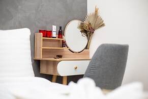 Luxury Suites Arte Mont Kiara by uBook