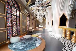 Luxury Suites Arte Mont Kiara by uBook