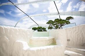 Luxury Suites Arte Mont Kiara by uBook