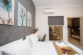 Luxury Suites Arte Mont Kiara by uBook