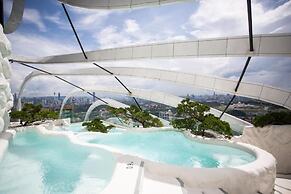 Luxury Suites Arte Mont Kiara by uBook