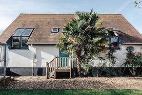 Vintage Chic Coach House