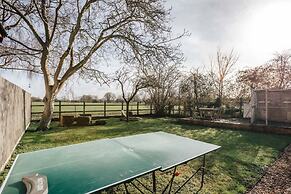 Vintage Chic Coach House
