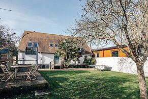 Vintage Chic Coach House