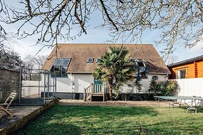 Vintage Chic Coach House