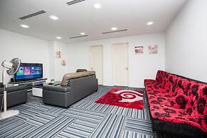 Luxury Suites KLCC Binjai 8 by uBook
