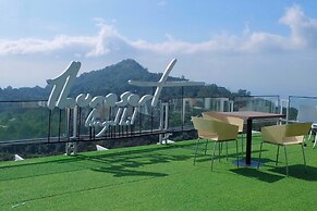 The Resort Angel Hill