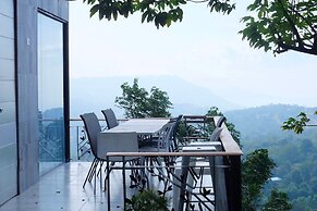 The Resort Angel Hill