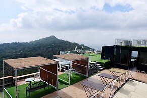 The Resort Angel Hill