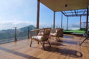 The Resort Angel Hill