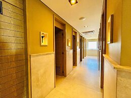 Torre Eleve Apartments