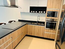 Torre Eleve Apartments