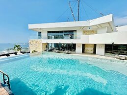 Torre Eleve Apartments