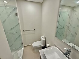 Torre Eleve Apartments