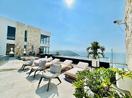 Torre Eleve Apartments