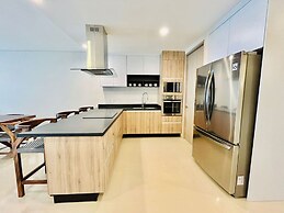 Torre Eleve Apartments