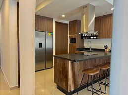 Torre Eleve Apartments