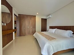 Torre Eleve Apartments