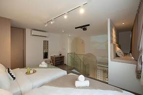 Agile KL Premium Suites by uBook