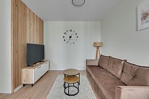 Horizon 122- Sea View by Grand Apartment