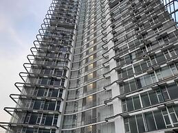 Roket Room Majestic Point