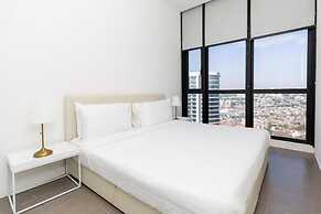 Luxury EST Bangsar Suites KLCC by uBook