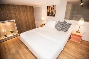 Luxury EST Bangsar Suites KLCC by uBook