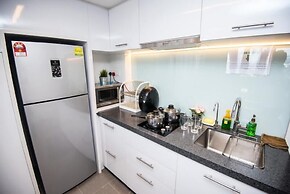 Luxury EST Bangsar Suites KLCC by uBook