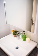 Luxury EST Bangsar Suites KLCC by uBook