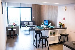 Luxury EST Bangsar Suites KLCC by uBook