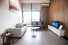 Luxury EST Bangsar Suites KLCC by uBook