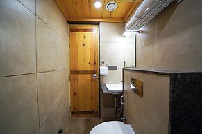 Open by Olive - Moka Hotel