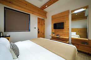 Open by Olive - Moka Hotel