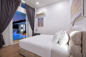 Villa Luna - Exclusive 4BR Residence