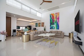 Villa Luna - Exclusive 4BR Residence