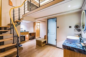 Dequan Landscape Hote