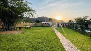 THE HILL VIEW - SWIMMING POOL & RESORT