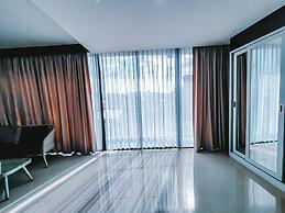 the harbour front hotel