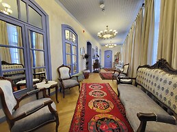 Yasemen Hotel