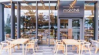 A La Carte Ha Long Residence