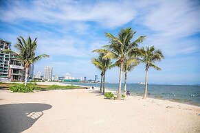 A La Carte Ha Long Residence