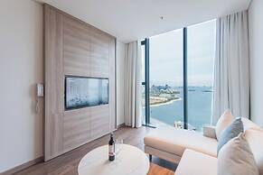 A La Carte Ha Long Residence