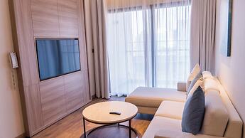 A La Carte Ha Long Residence